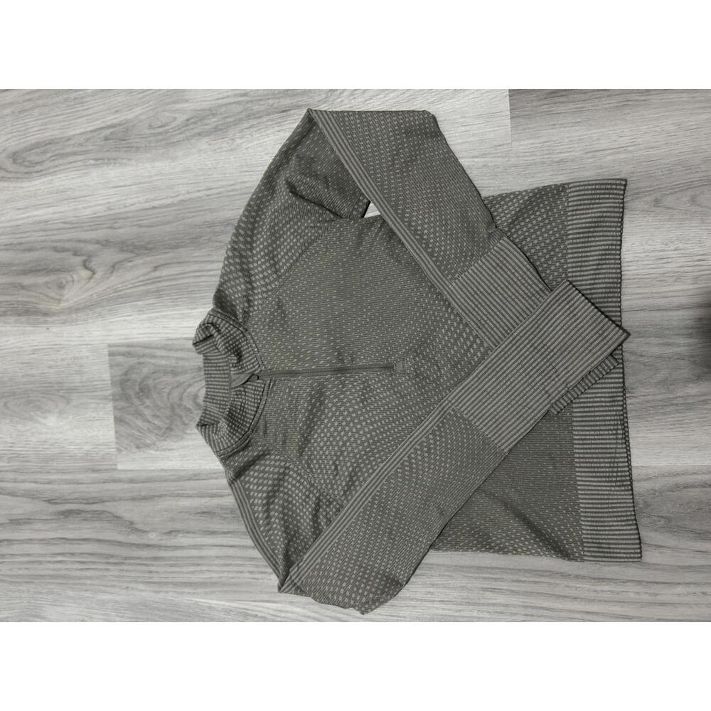 Lululemon‎ Women's Long Sleeve Activewear Top